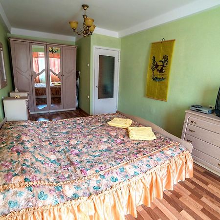 Apartments On Mykilska-Slobidka Κίεβο Εξωτερικό φωτογραφία